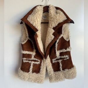 Guess Jeans Vintage Sherpa Little Girl Vest Large Brown Suede Mockneck Scandi